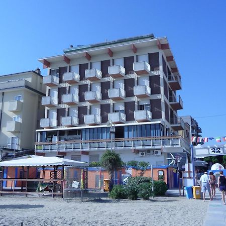 Hotel Suprem Rimini Eksteriør bilde
